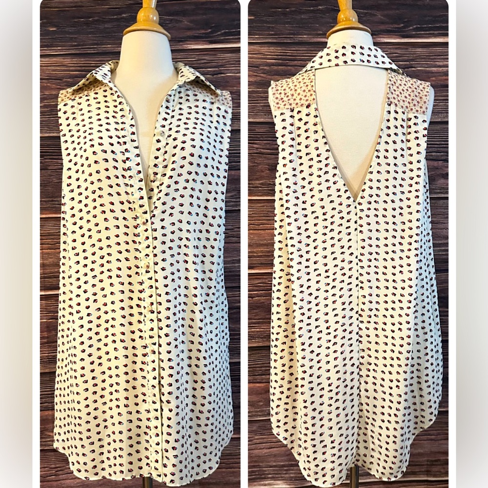 4 for $20 Umgee Small cream open back tunic top